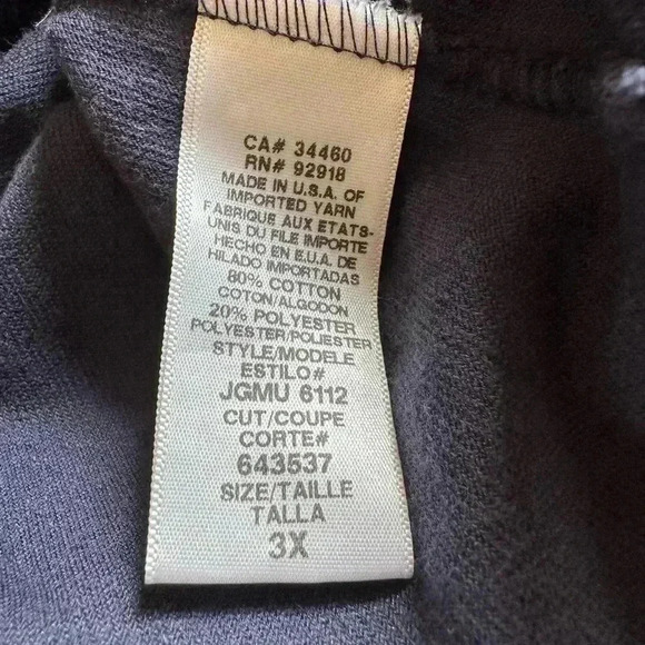 Never Worn Navy Juicy Hooded Sweatshirt with Pockets and Beautiful Embroidery - Picture 5 of 5